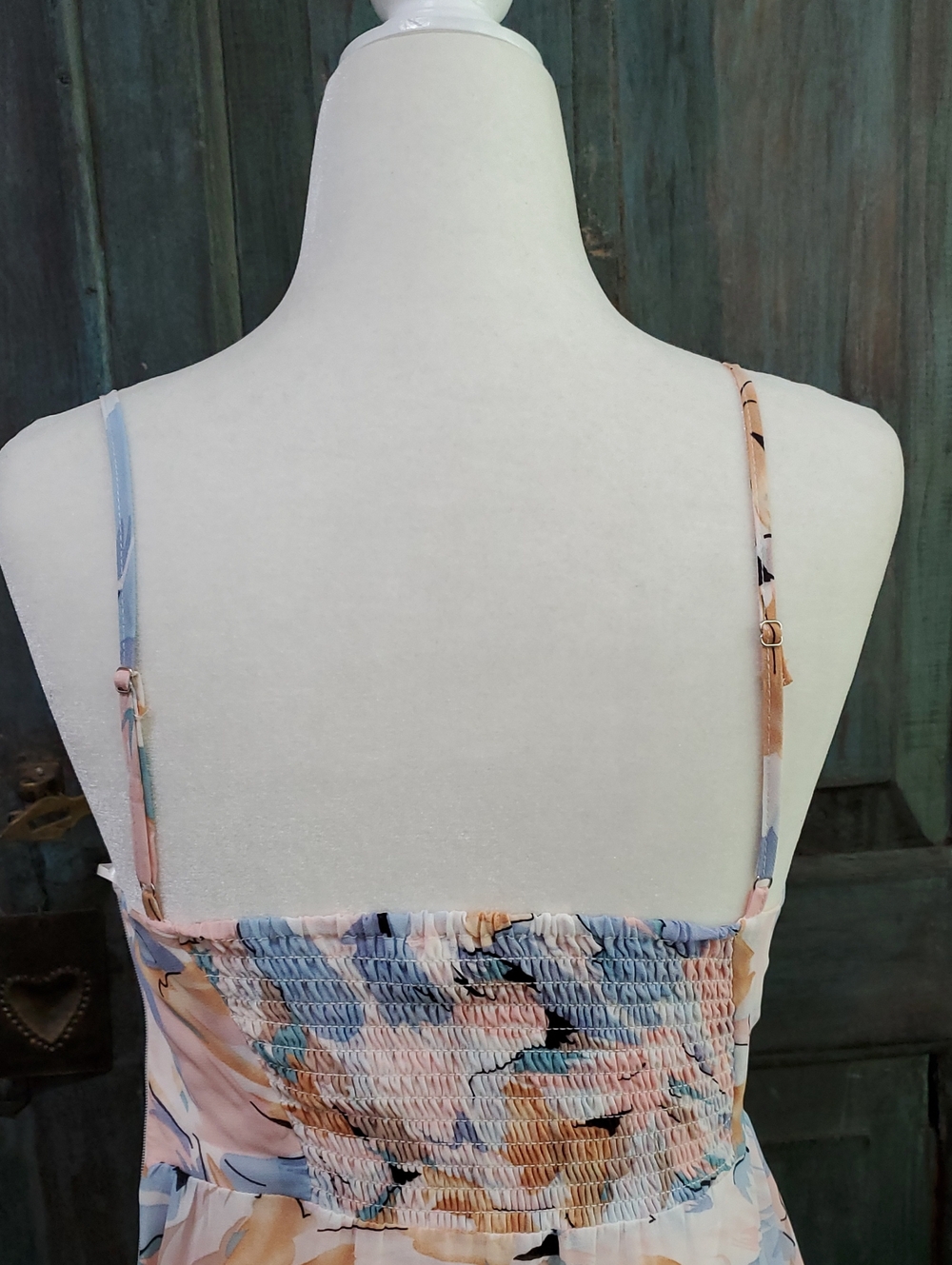 ASTR The Label BRANDY Floral Cinched Front Cutout Maxi Dress. Size XSmall - Picture 4 of 12